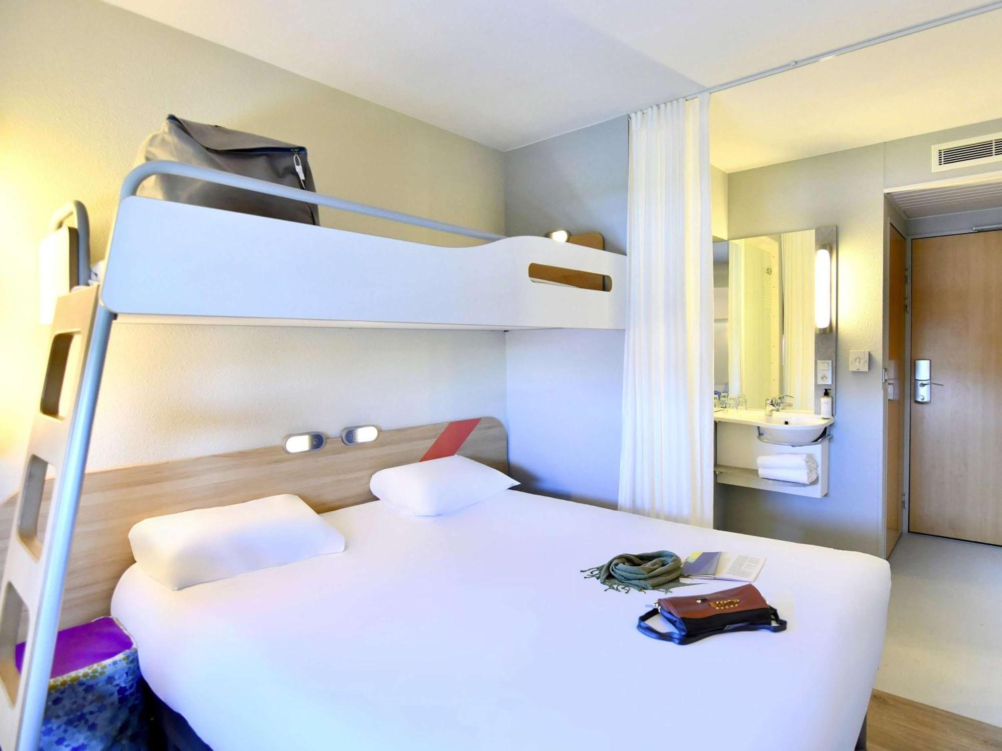 Ibis Budget Nantes Reze Aeroport Exterior foto